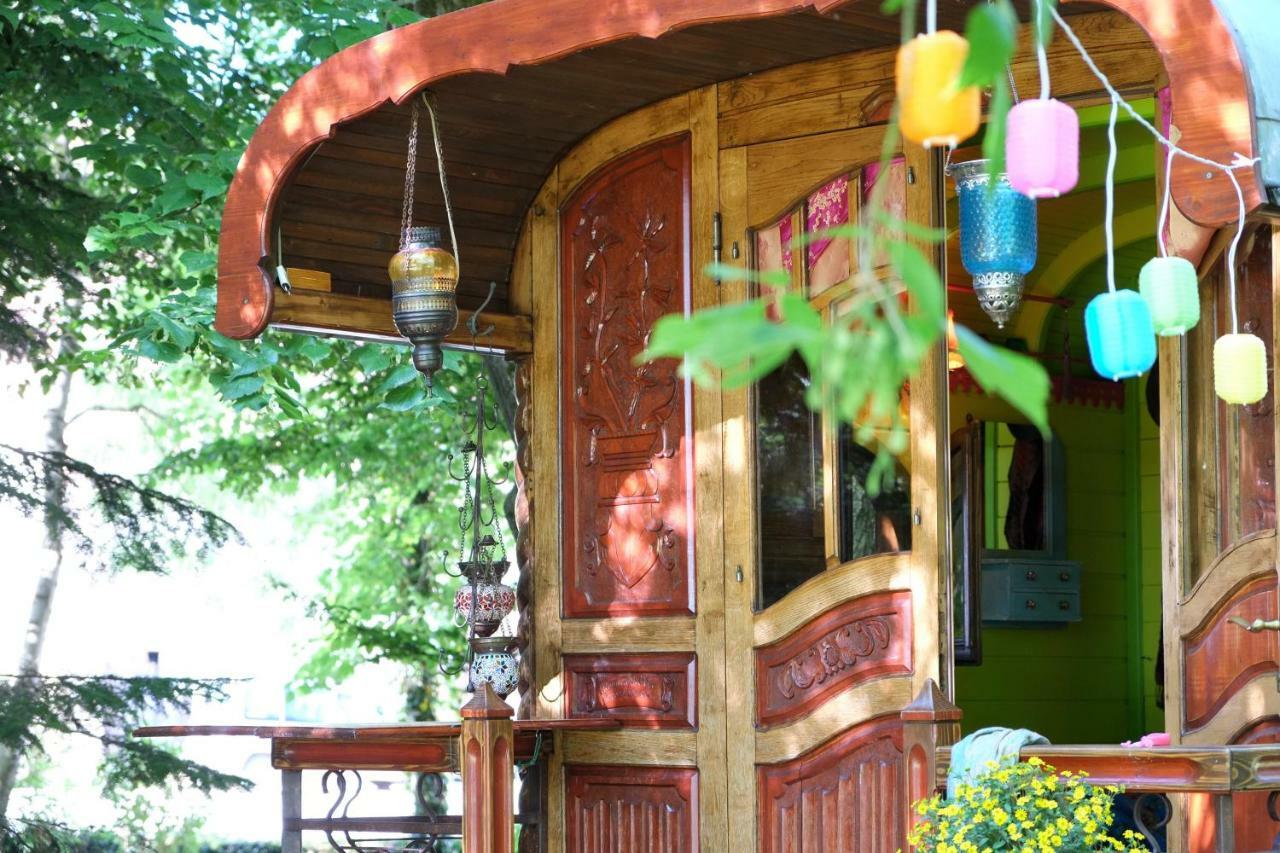 La Roulotte De Sandor Quintigny Exterior foto